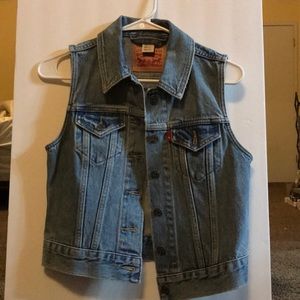 Levis denim vest